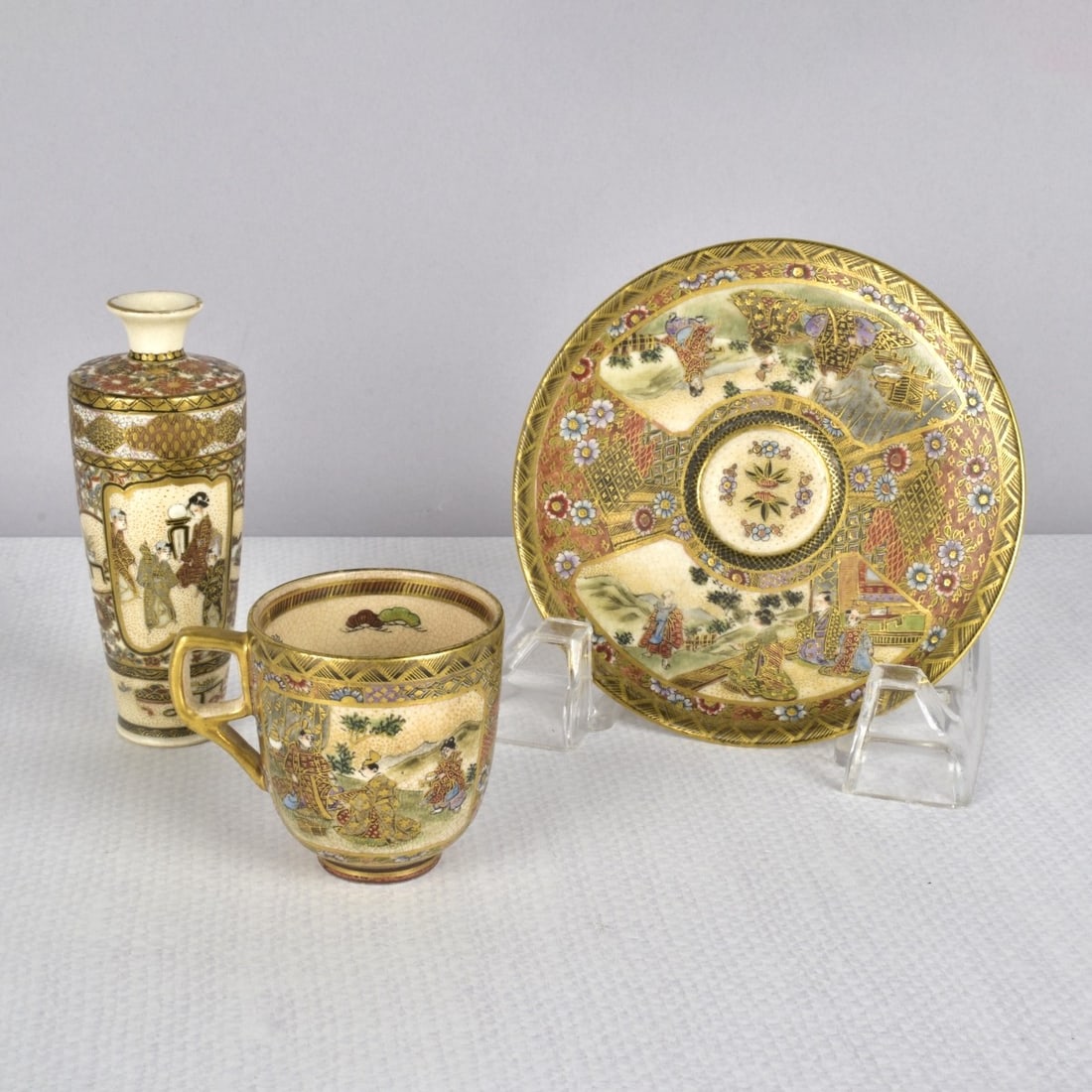Antique Japanese Satsuma Earthenware Pieces (1 of 6)