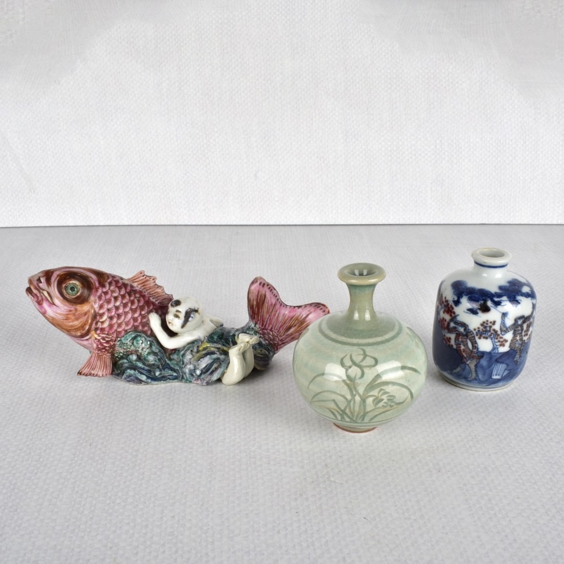 Collection of Japanese Porcelain Articles (1 of 5)