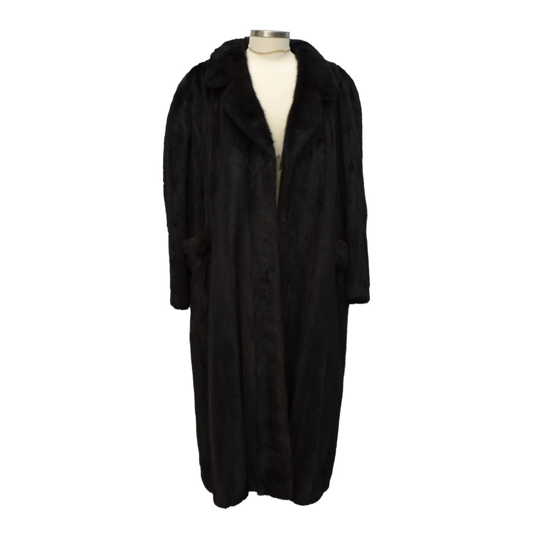 BLACKGLAMA Ranch Mink Coat (1 of 5)