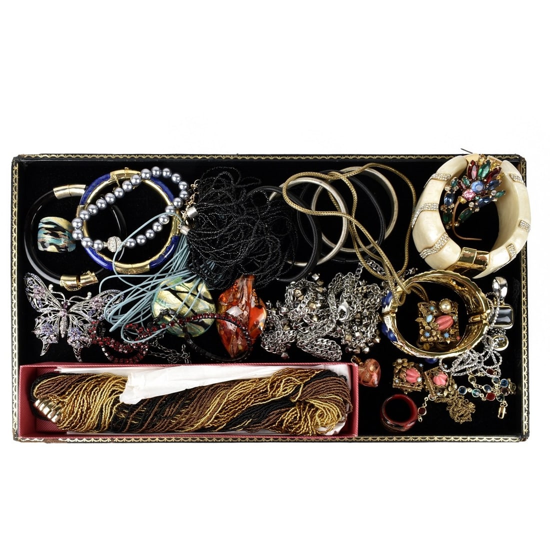 Fashion Jewelry: Vintage Fashion Jewelry. To include necklaces, bracelets, anklets, rings, brooches, earrings and pendants Various styles and makers. Condition: Good vintage condition. Estimate: $80.00 - $150.00 Domes