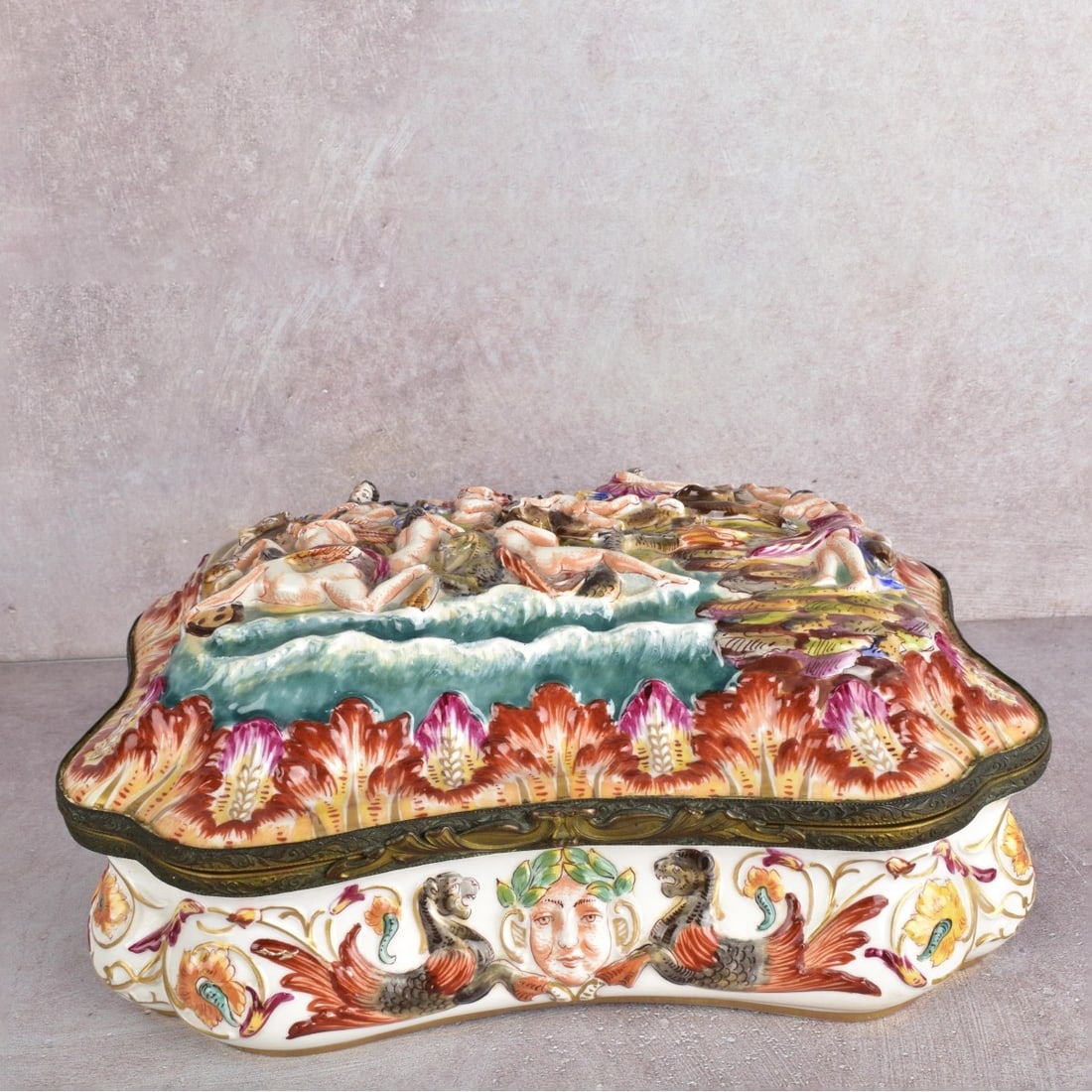 Ornate Scalloped Capodimonte Lidded Box (1 of 6)