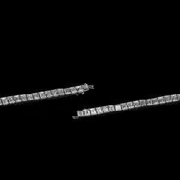 Important Diamond and Platinum Bracelet