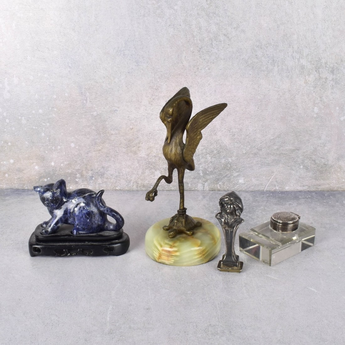 Assorted Desk Top Items (1 of 6)