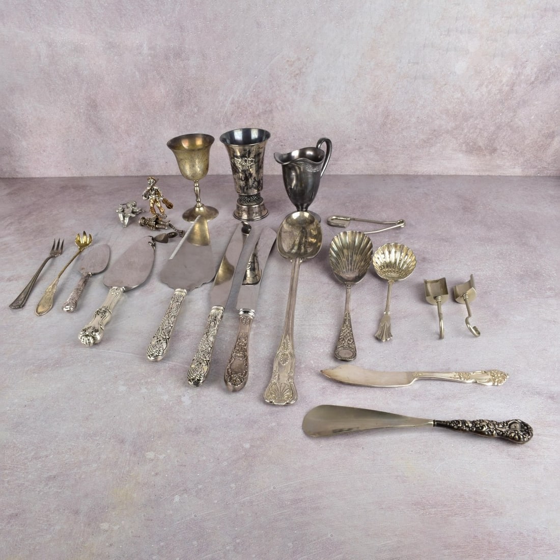 Plate Box Lot of Various Silver Items (1 of 6)