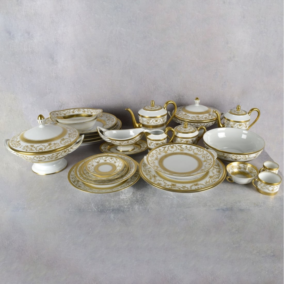 Exquisite French Limoges "Dynasty Gold" (1 of 8)