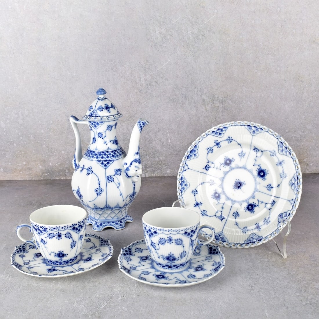 Vintage Royal Copenhagen Porcelain Pieces (1 of 9)