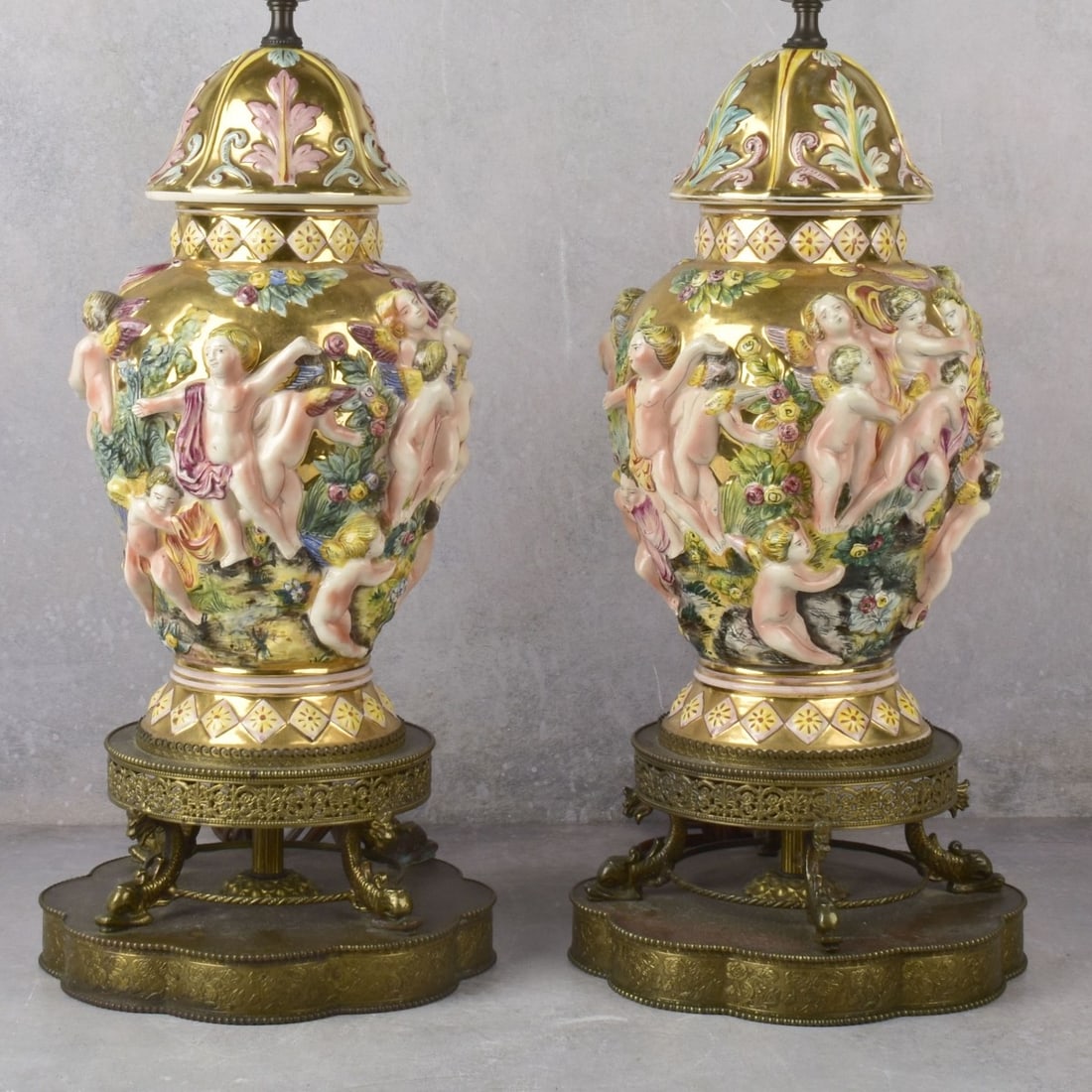 Pair of Vintage Italian Capodimonte Lamps (1 of 6)