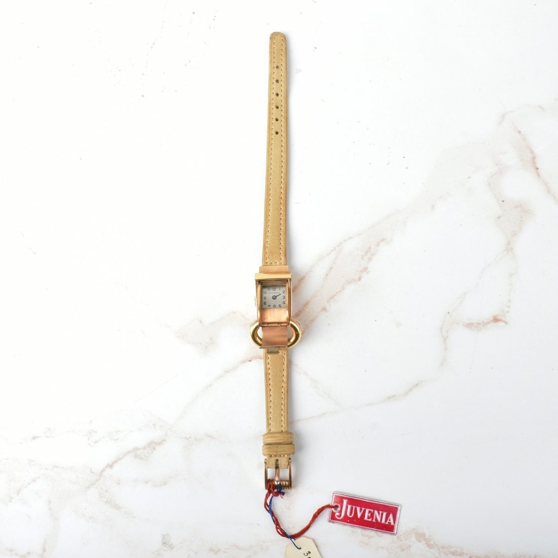 Juvenia Watch (1 of 4)