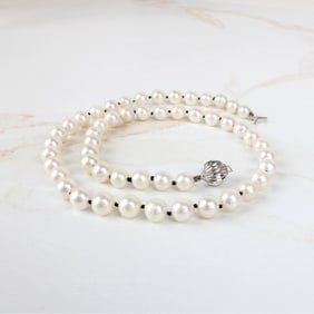 Pearl Necklace