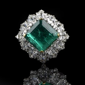 Bulgari Emerald, Diamond and Platinum Ring