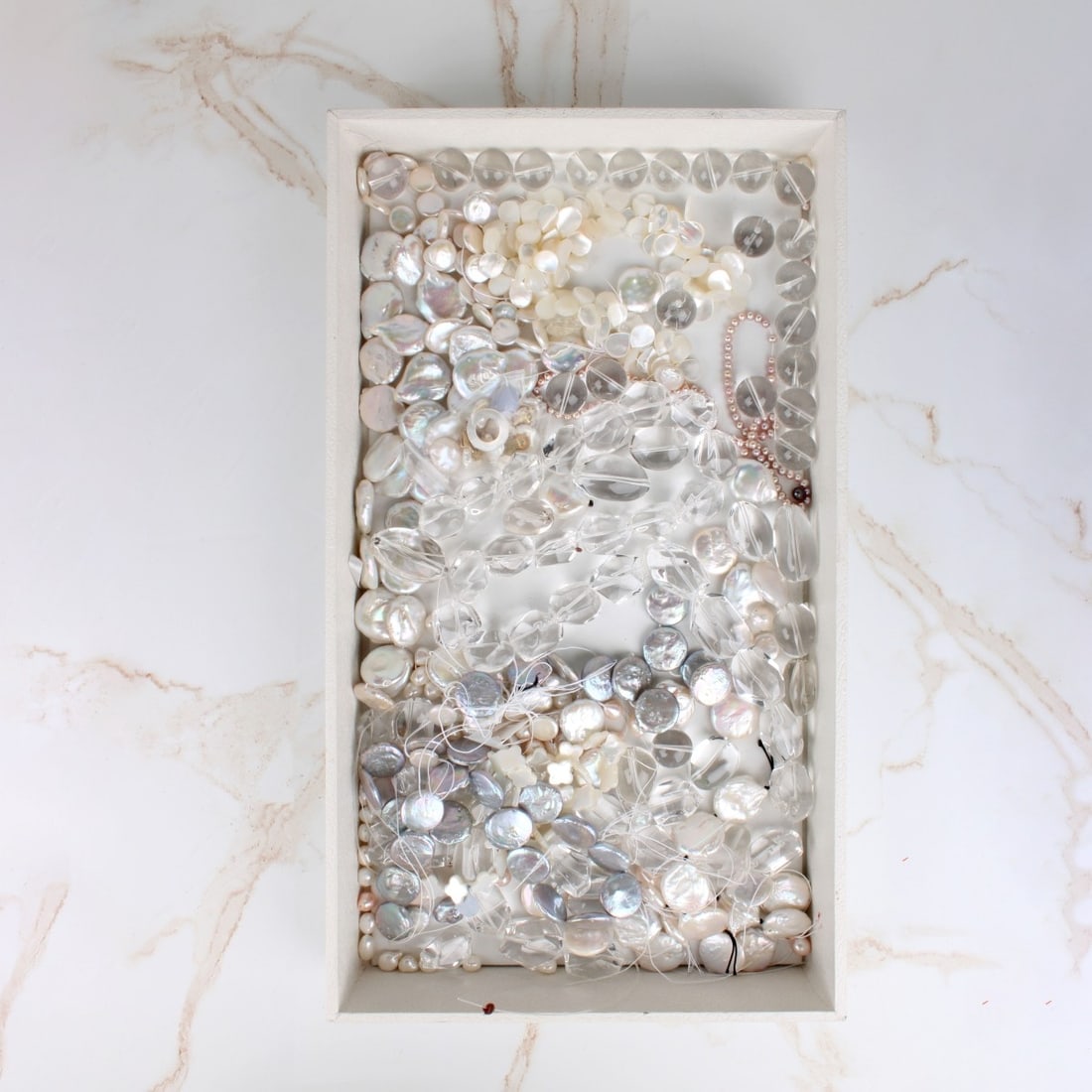 Tray Lot of Assorted Beads (1 of 1)