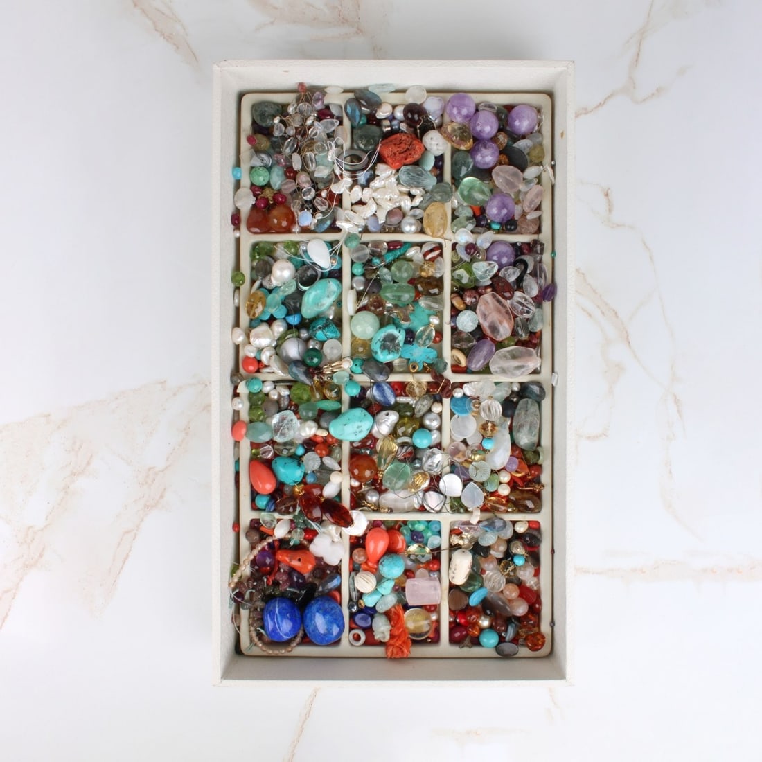 Tray Lot of Assorted Beads (1 of 1)