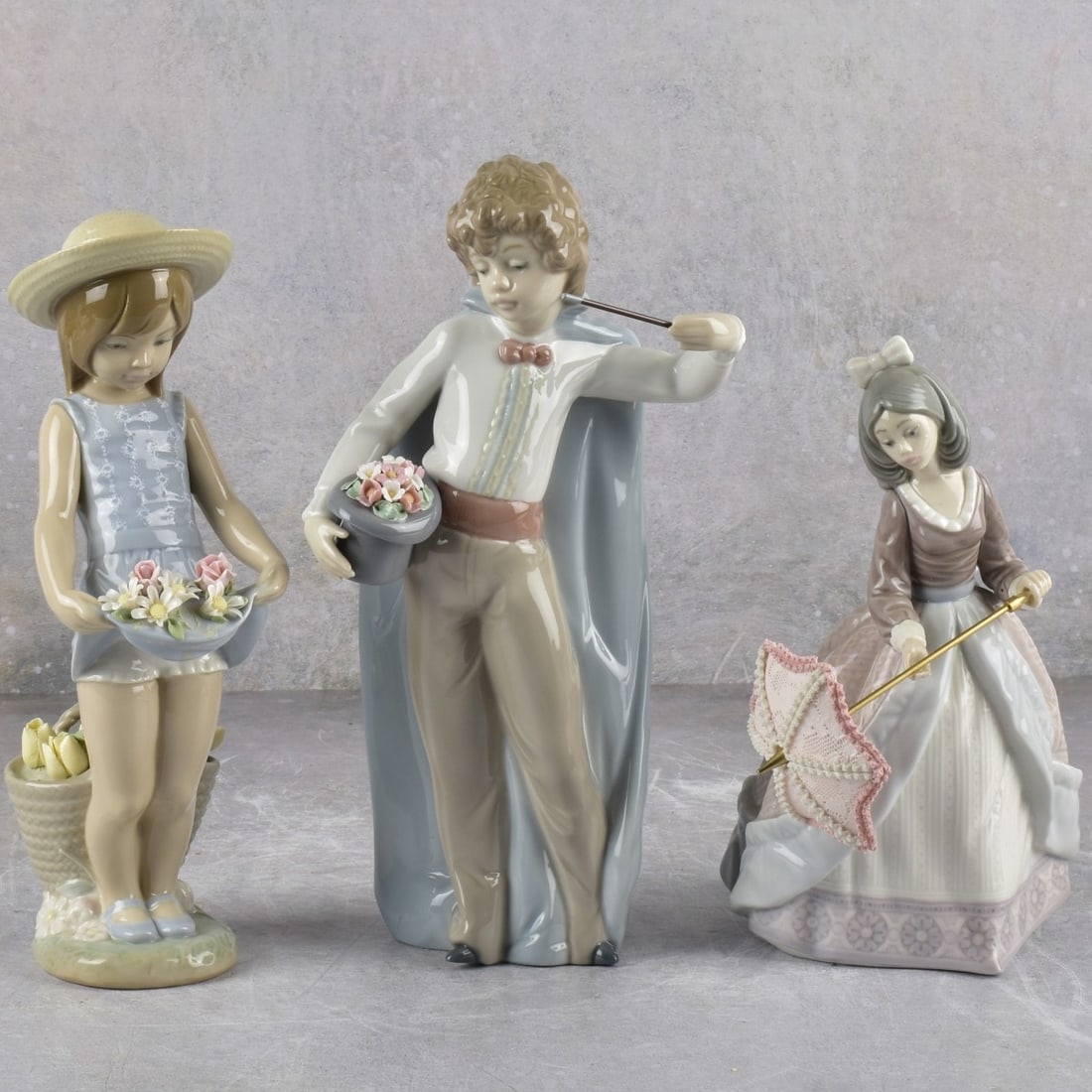 Lladro Spain Gloss Porcelain Figurines (1 of 9)