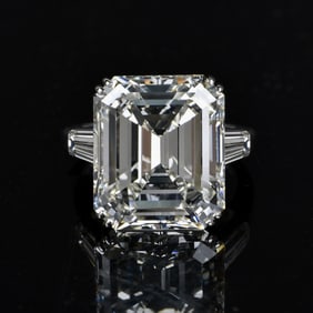 Magnificent Graff / GIA 21.99ct Diamond Ring