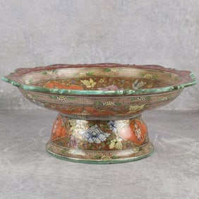 Chinese Bencharong Porcelain Footed Bowl