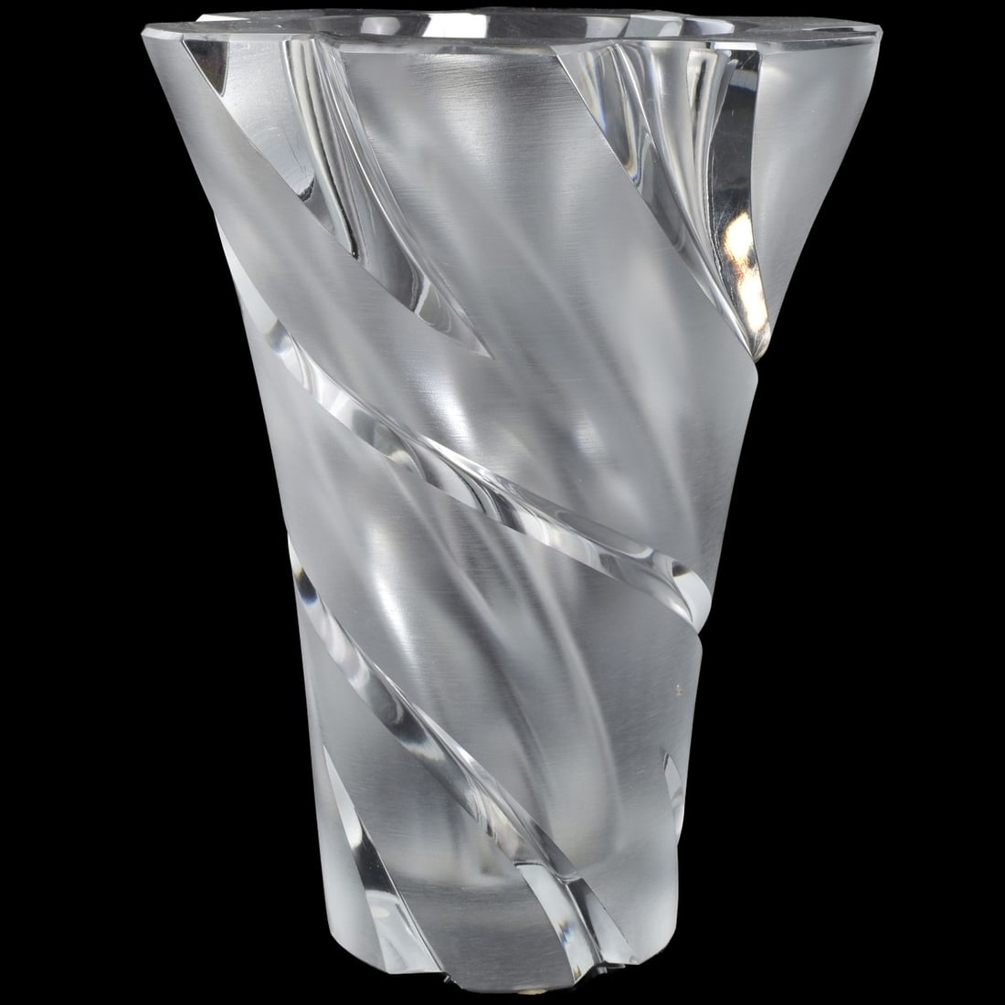 Lalique France "Narcisse" Crystal Vase (1 of 6)