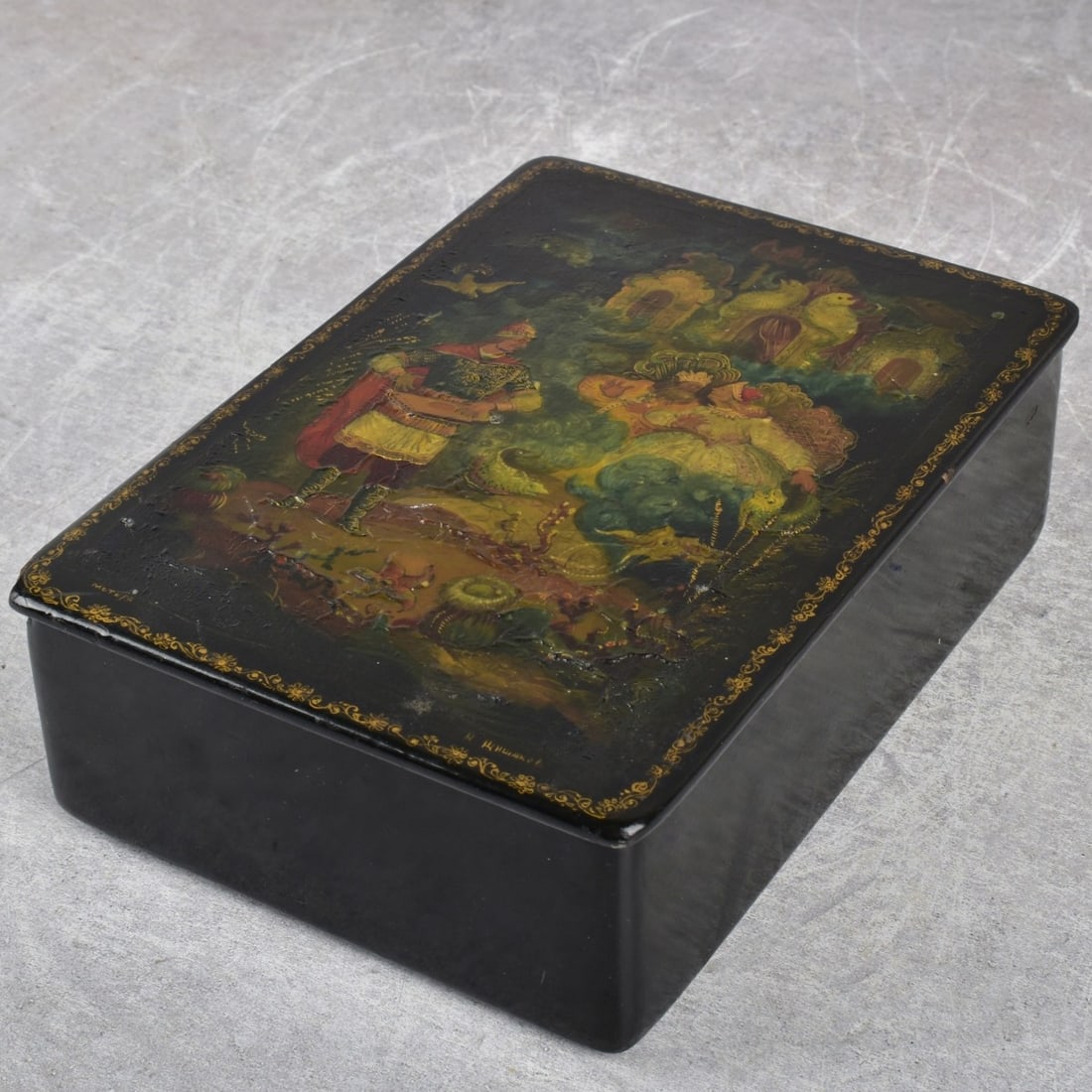 Vintage Russian Paper Mache Box (1 of 7)