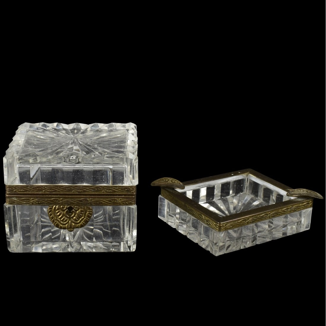 Vintage Baccarat Style Box and Ashtray (1 of 9)