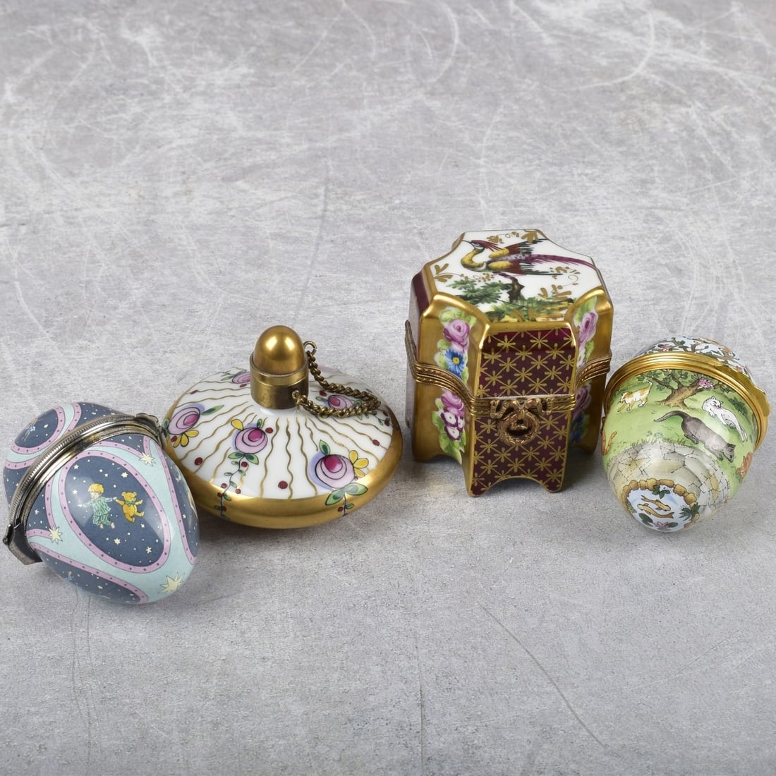 Assorted Limoges Porcelain Pill Boxes (1 of 8)