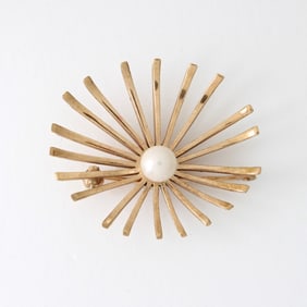 English 9K Gold and Pearl Brooch