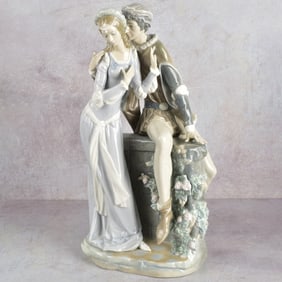 Lladro "Lovers From Verona" Sculpture