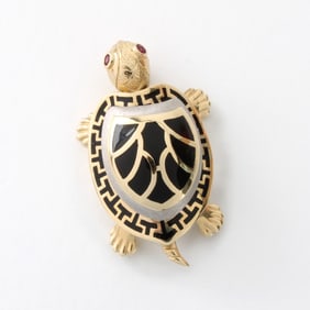 14K Turtle Pendant