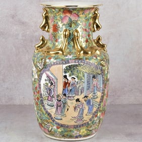 Chinese Rose Medallion Porcelain Vase