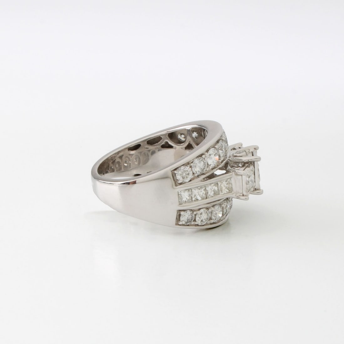 Diamond and 14K Ring - 4