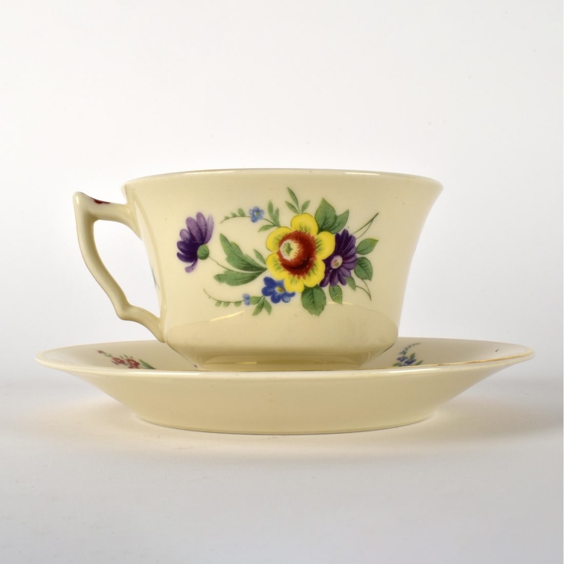 Syracuse "Sharon" Pattern Dinner Service. - 5