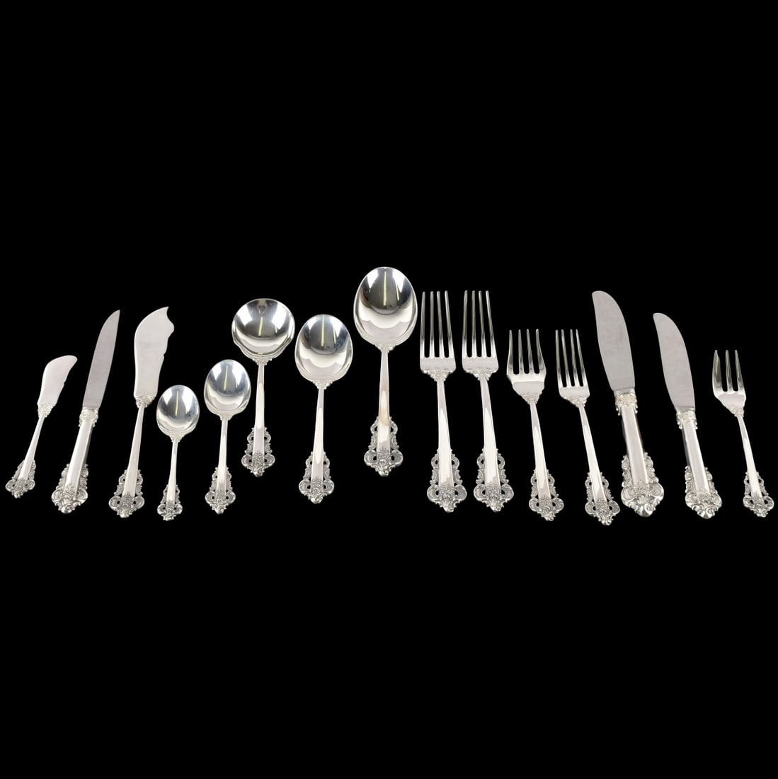 Camusso-Peru Sterling Silver Flatware (1 of 9)