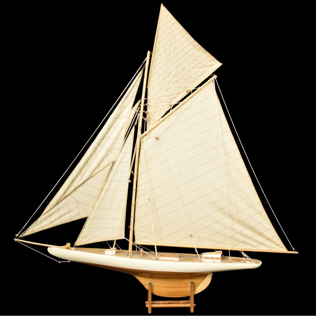 Fully Rigged Sailboat Model (1 of 9)