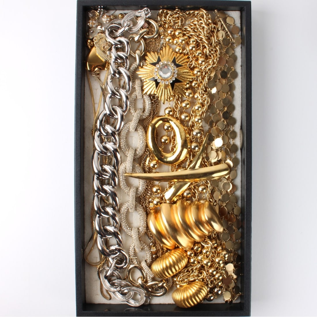 Tray Lot of Fashion Jewelry (1 of 3)