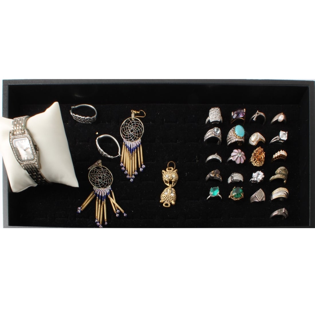 Lot of Fashion Jewelry (1 of 3)