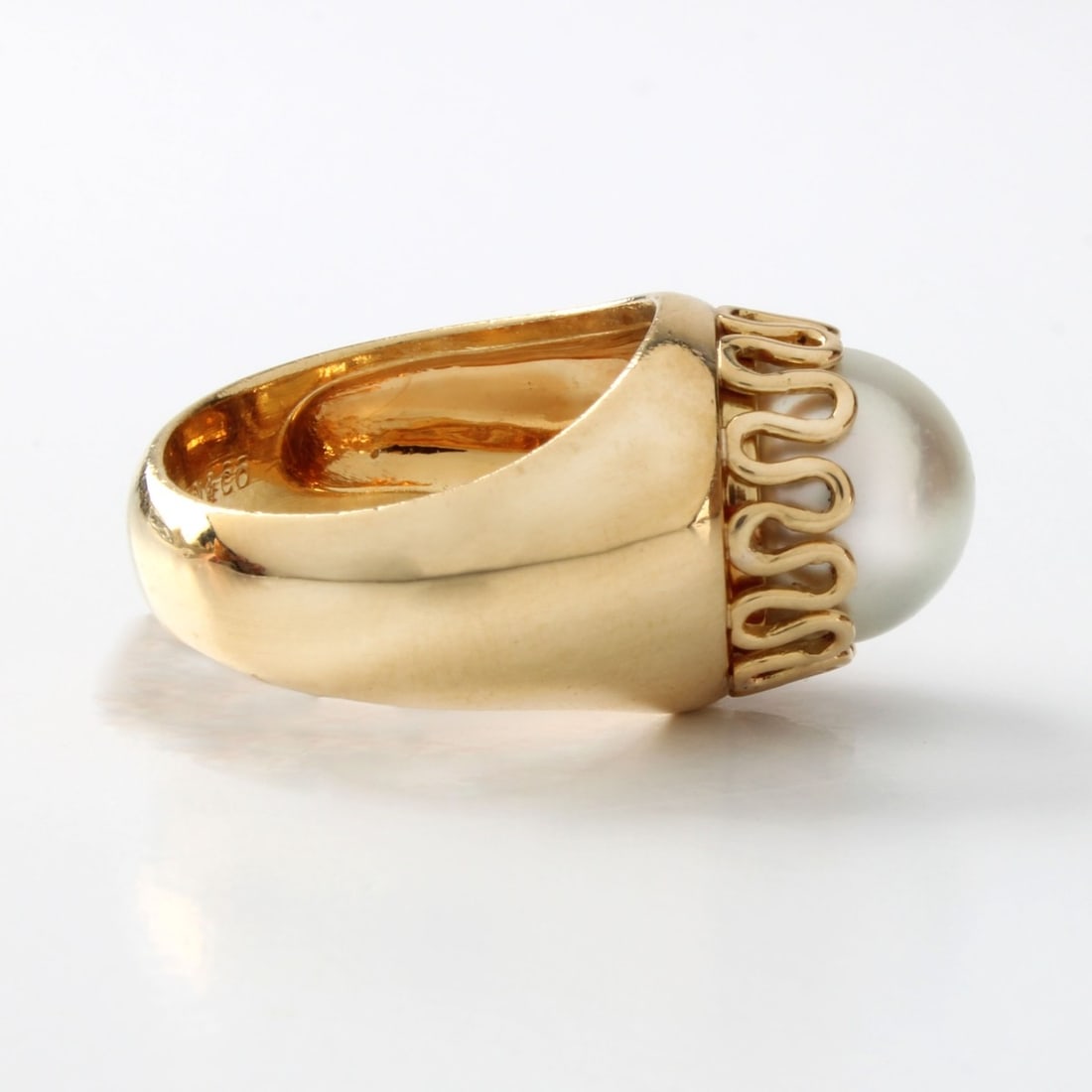 Pearl and 18K Ring - 3