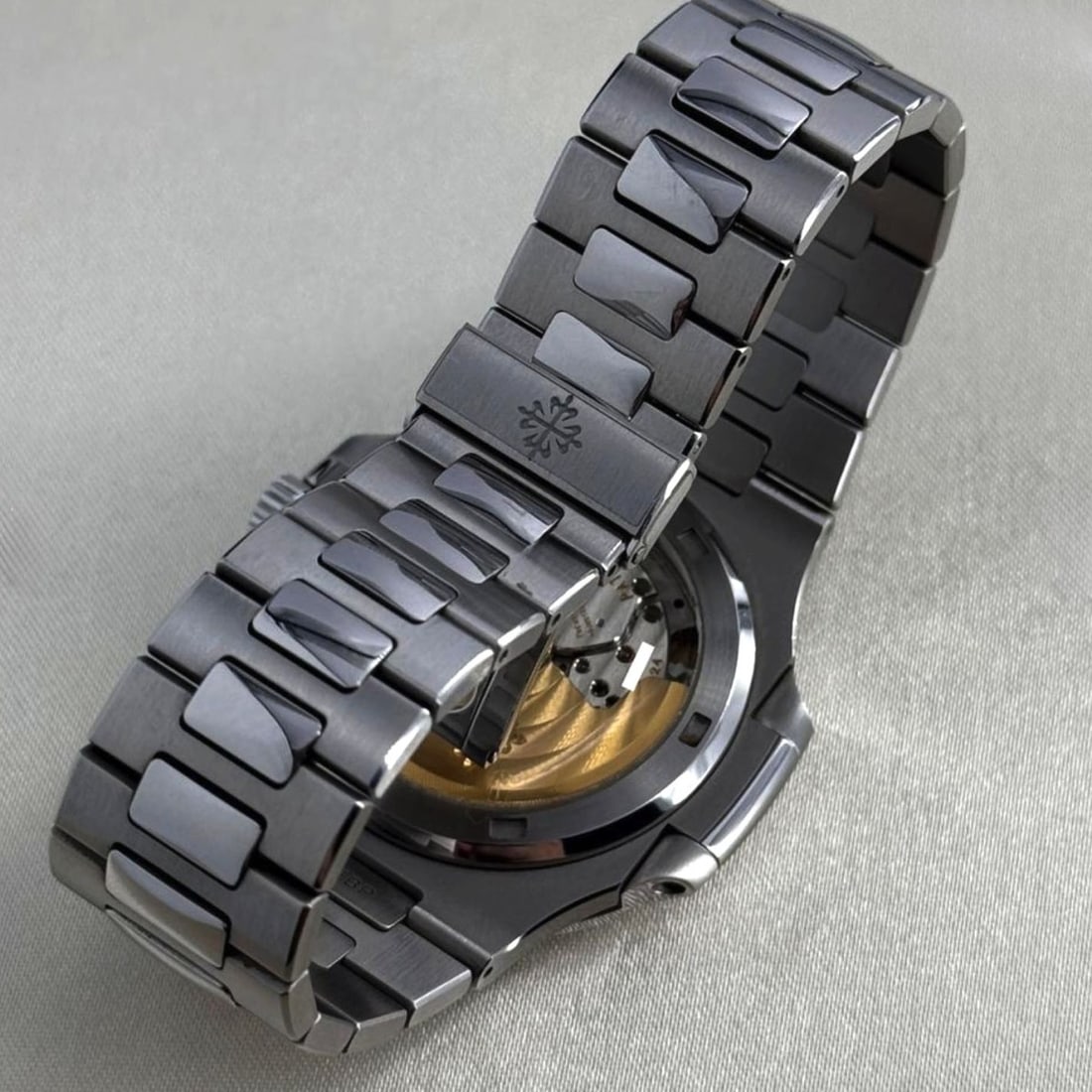 Patek Philippe 5711/1A - 3