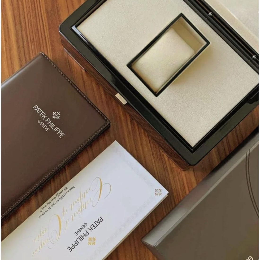Patek Philippe 5711/1A - 8