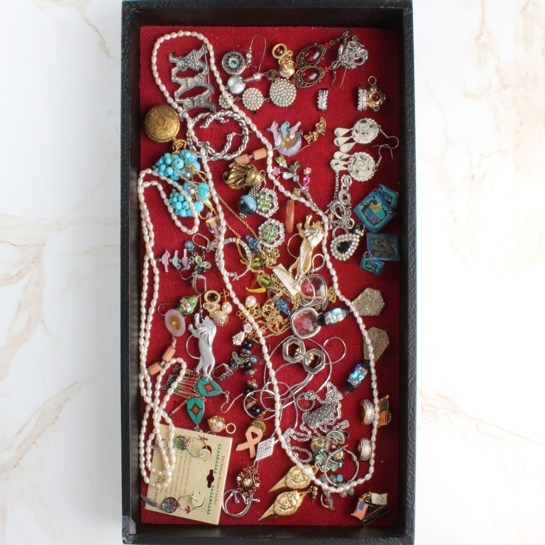 Tray Lot of Fashion Jewelry (1 of 3)