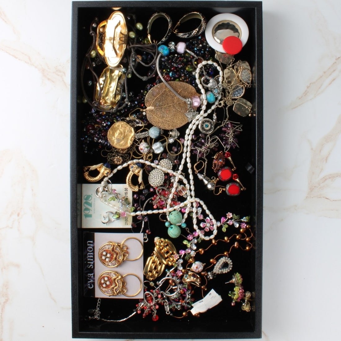 Tray Lot of Fashion Jewelry (1 of 3)