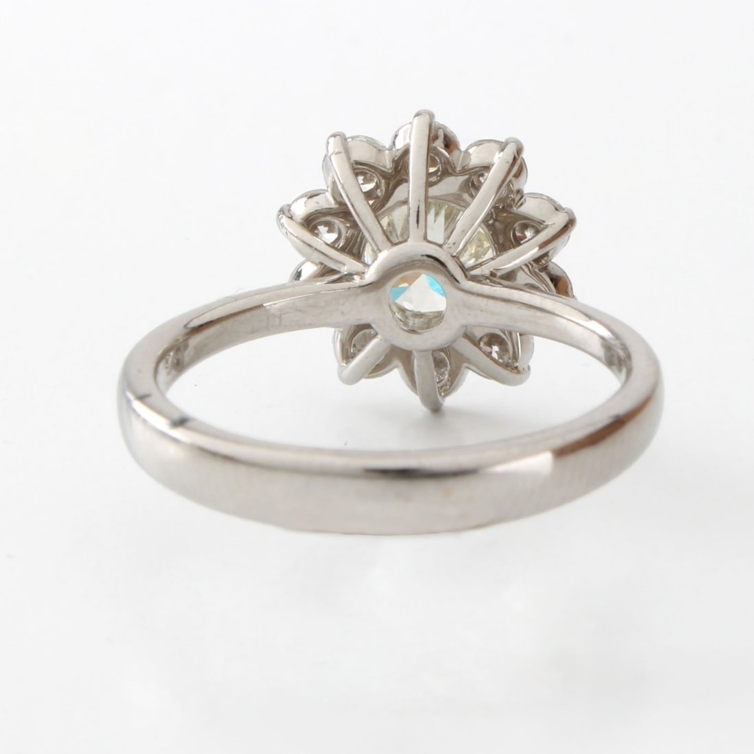 Diamond and 18K Ring - 3