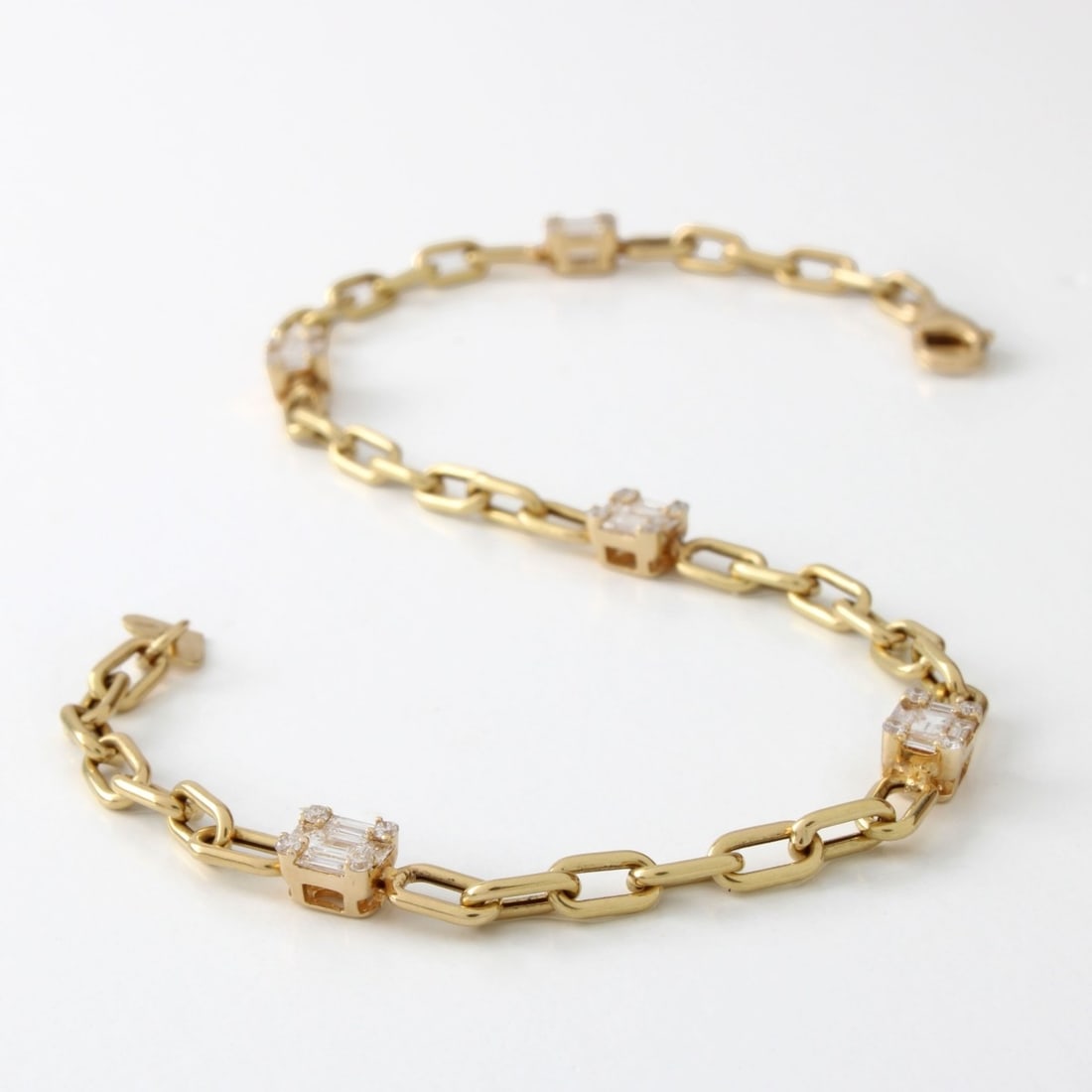Diamond and 18K Bracelet - 2