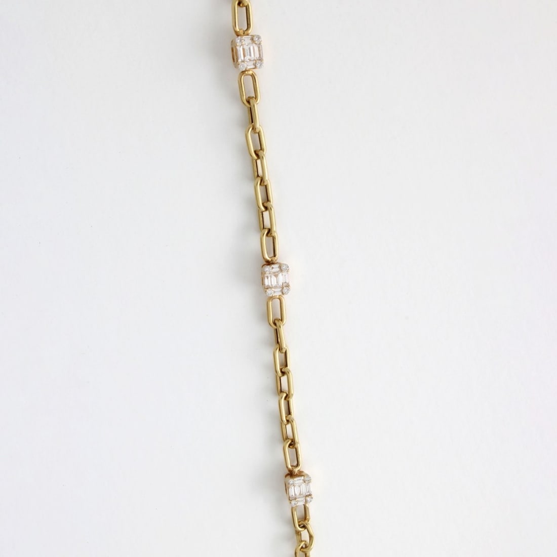 Diamond and 18K Bracelet - 4