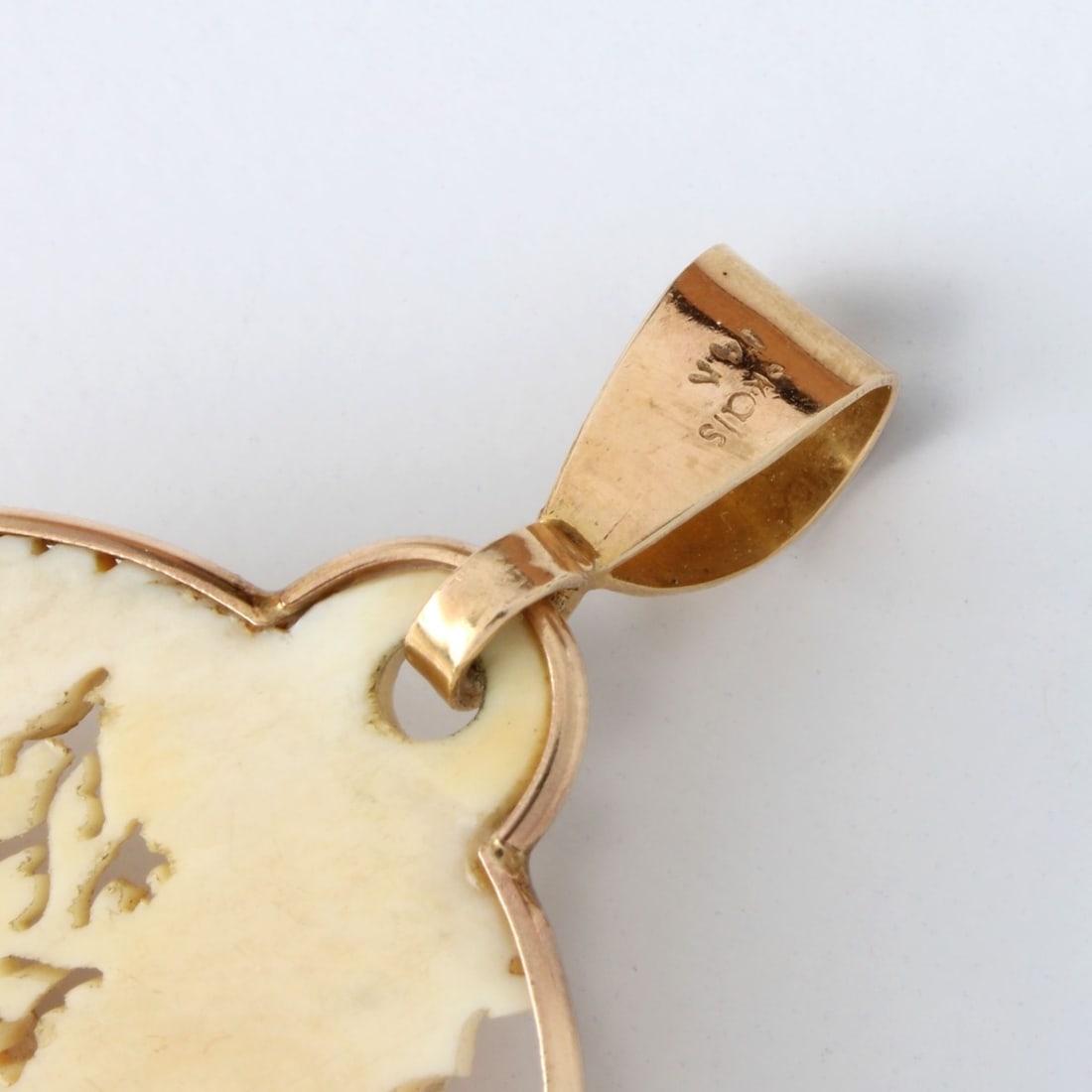 14K Mounted Flower Pendant - 4