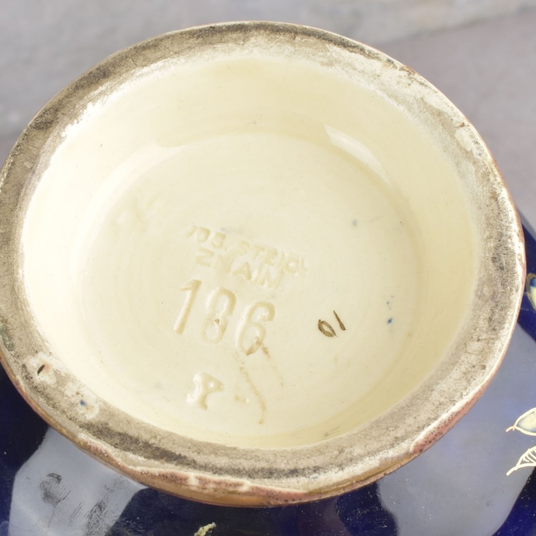 English Porcelain Vases - 9