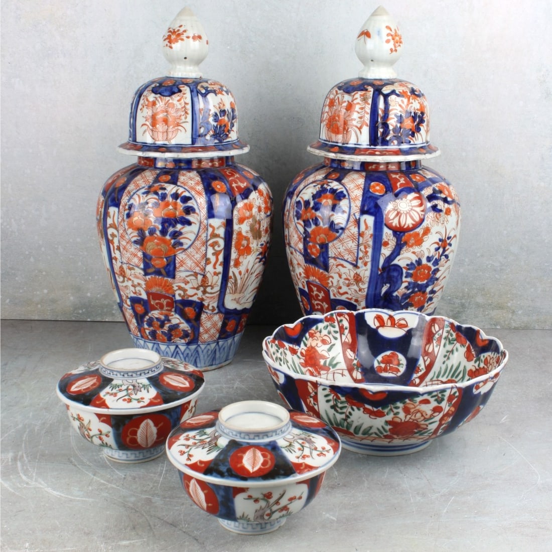 Vintage Imari Porcelain Pieces (1 of 6)