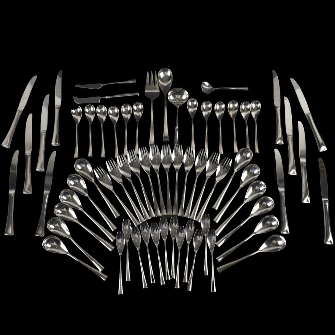 Towle Supreme Cutlery "Destiny" Flatware (1 of 8)