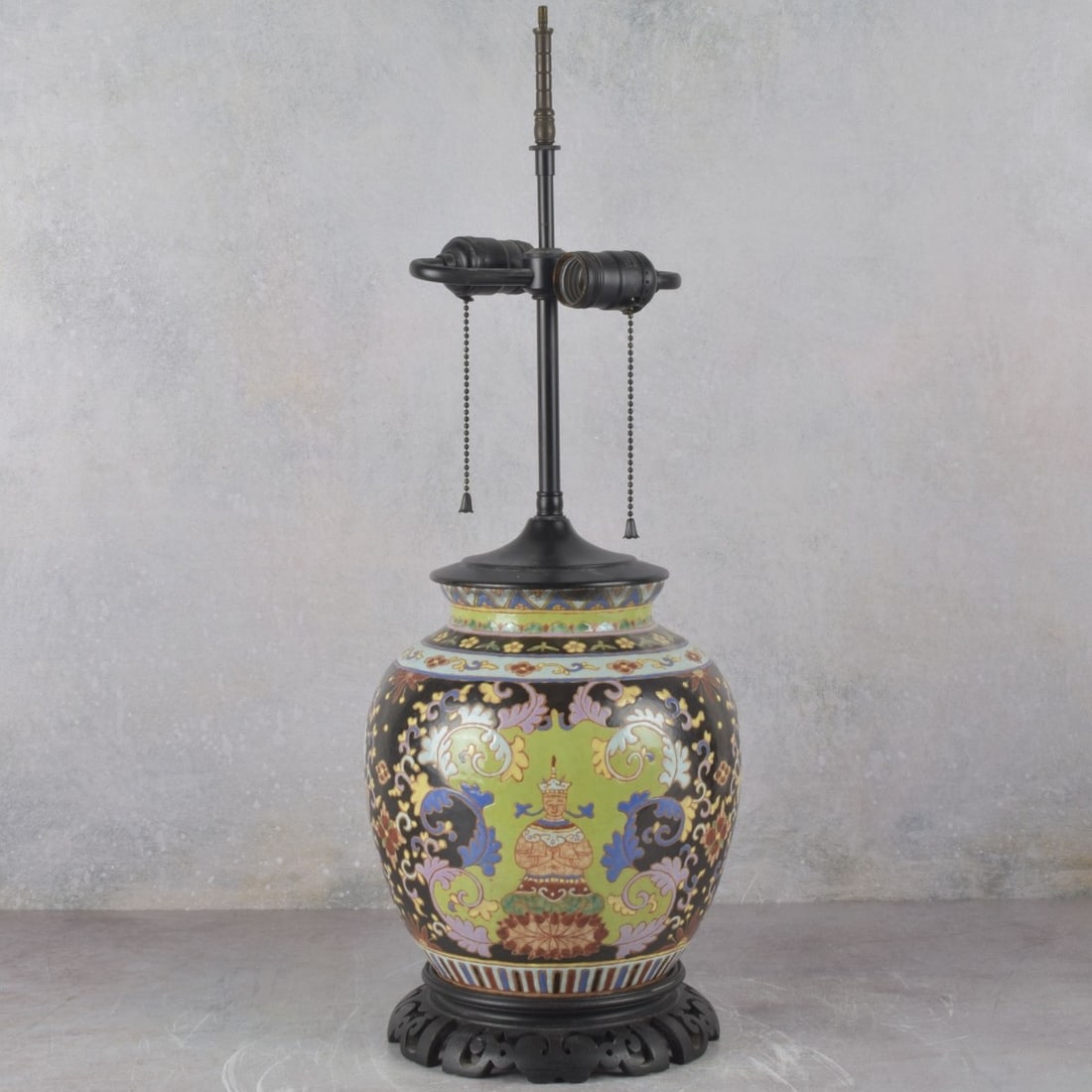 Chinese Vintage Ceramic Lamp - 2