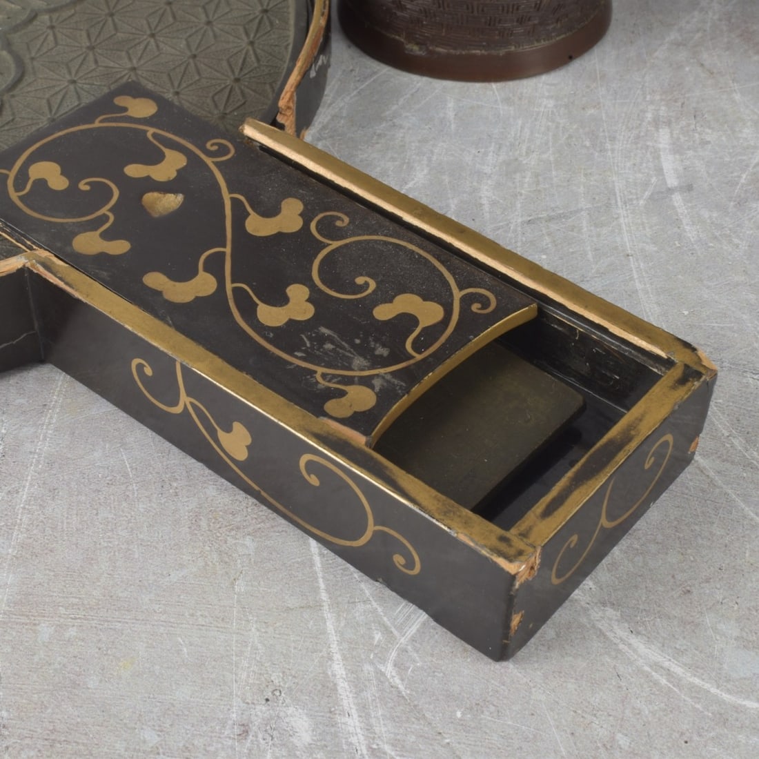 Antique Bronze Articles - 4