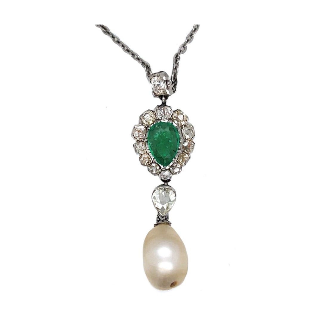 Pearl, Emerald, Diamond & Plat. Pendant: Antique Victorian GIA Certified Natural Pearl, 1.50 Carat Pear Shape Colombian Emerald, 2.0 Carat TW Fourteen Old Mine Diamond and Platinum Pendant with 18 Karat White Gold Chain. Pearl measures 9.18