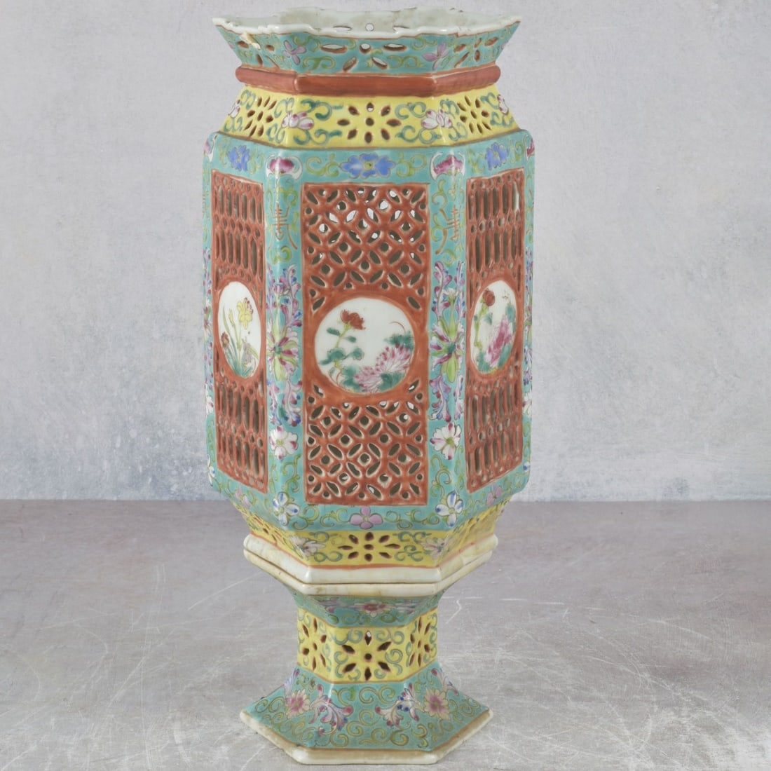 Chinese Porcelain Wedding Lantern (1 of 8)