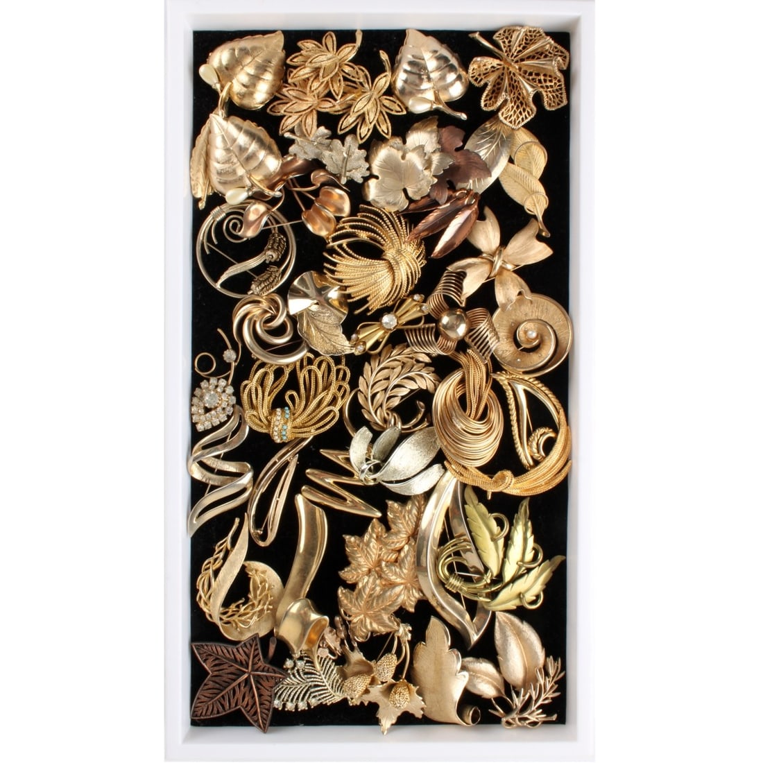 Tray Lot of Costume Pins (1 of 3)
